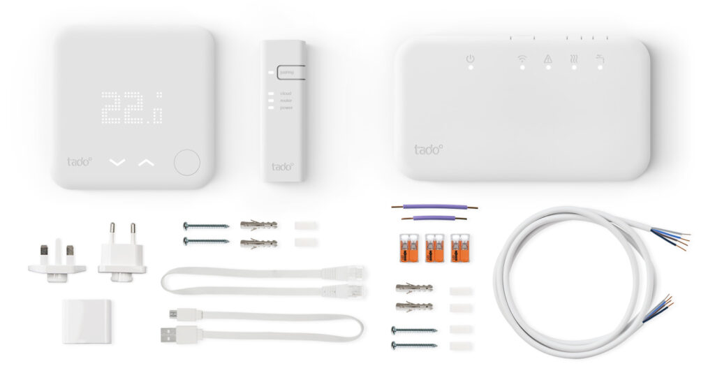 Box contents of a Tado Wireless starter kit